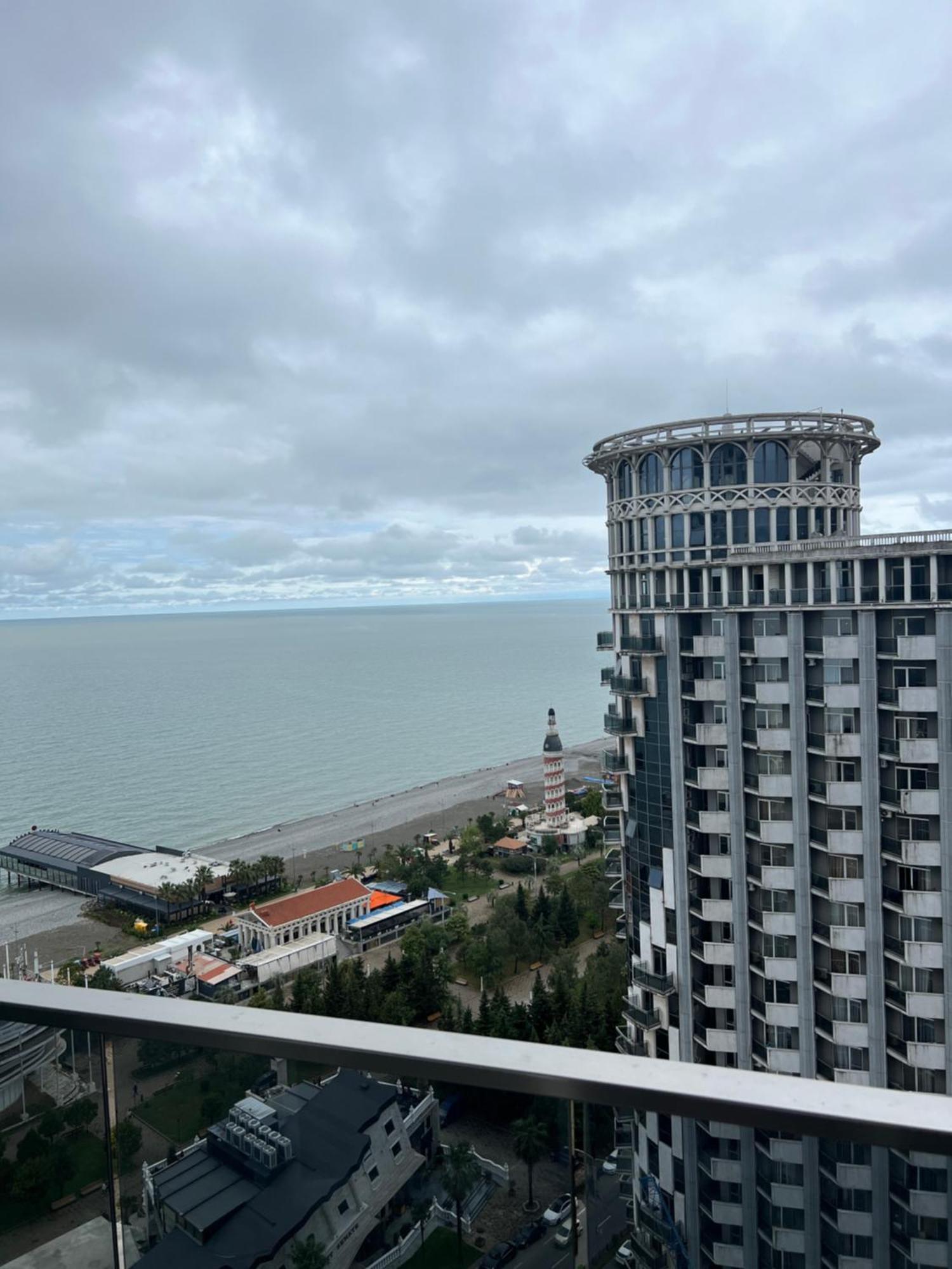 Orbi Sea Towers Batumi Apartment Exterior foto