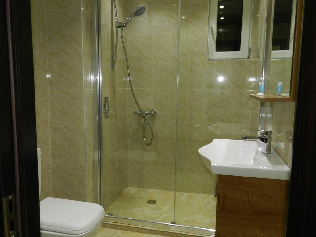 Orbi Sea Towers Batumi Apartment Exterior foto