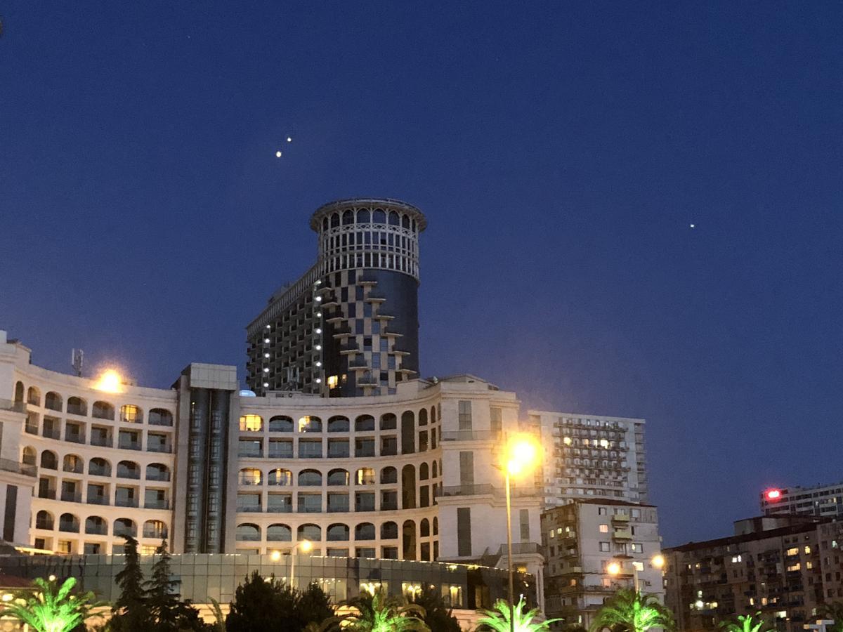 Orbi Sea Towers Batumi Apartment Exterior foto